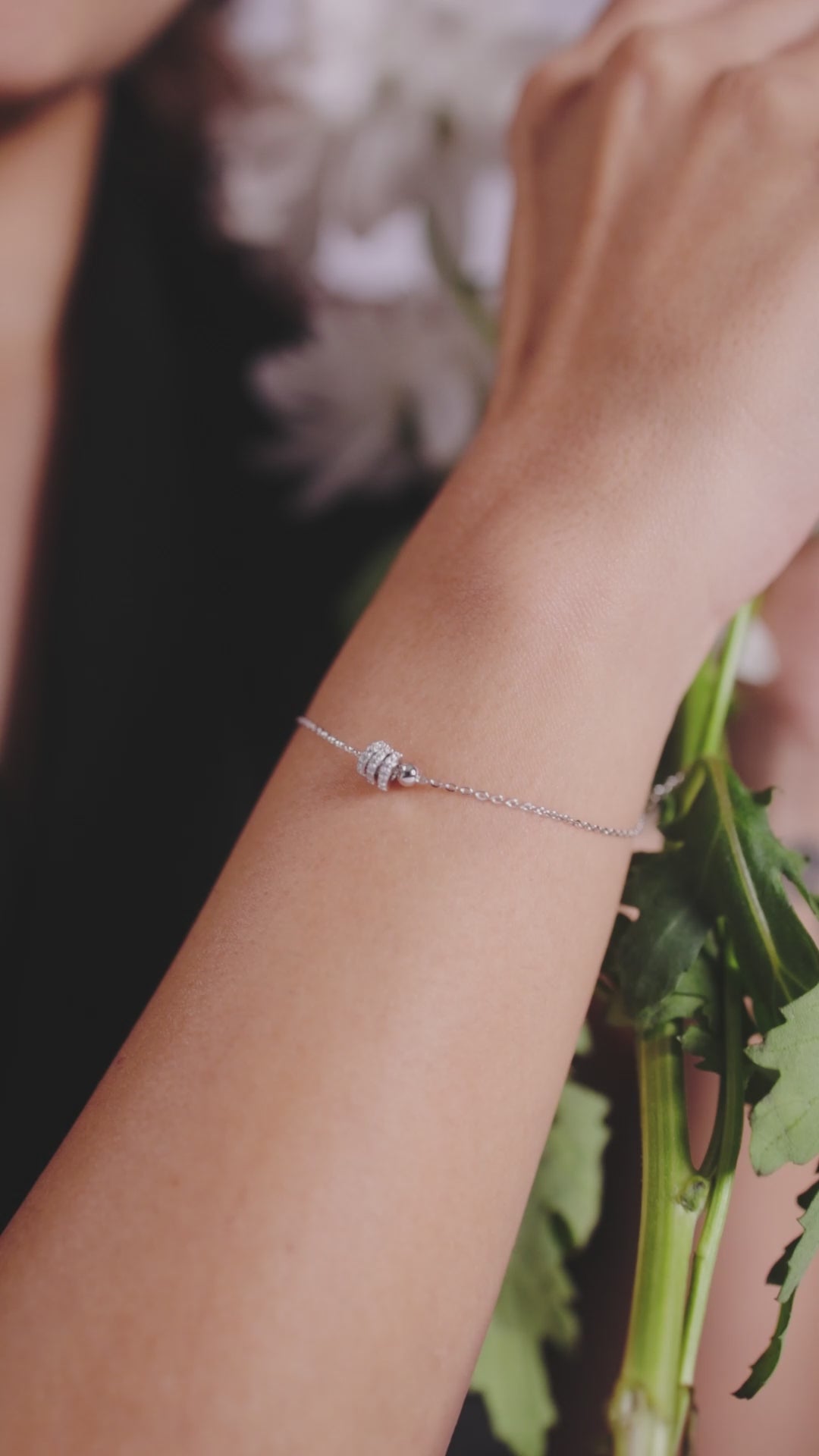 Interlocking Trio Ring Bracelet